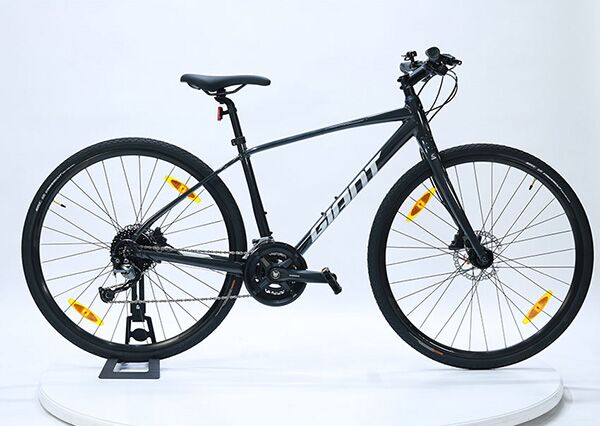 Xe đạp touring Giant ESCAPE 1 DISC 2021